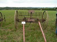 Rateau andaineur, rateau a cheval (30eme fete des moissons de Saint-Jean-de-Touslas)